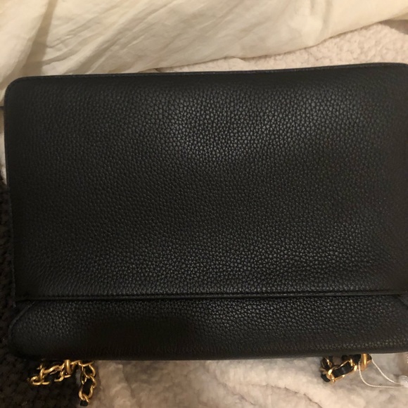 Tory Burch LARGE Britten Adjustable Bag - Picture 7 of 11